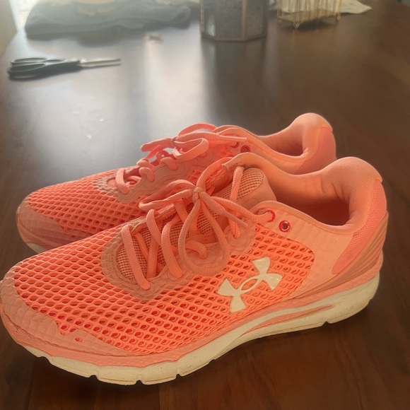 Bright peach colored Under Armour
Charged Shoes Women's 9 - Picture 2 of 6